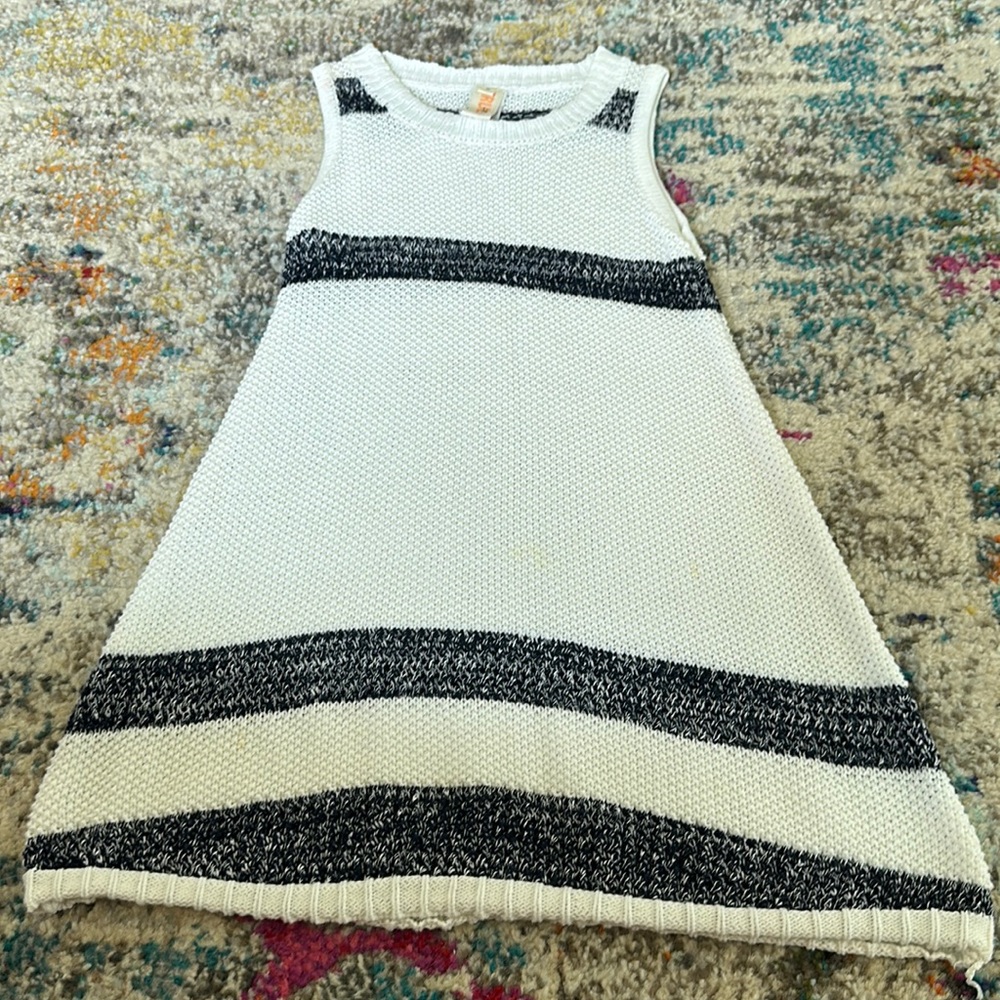 white and navy striped shirt